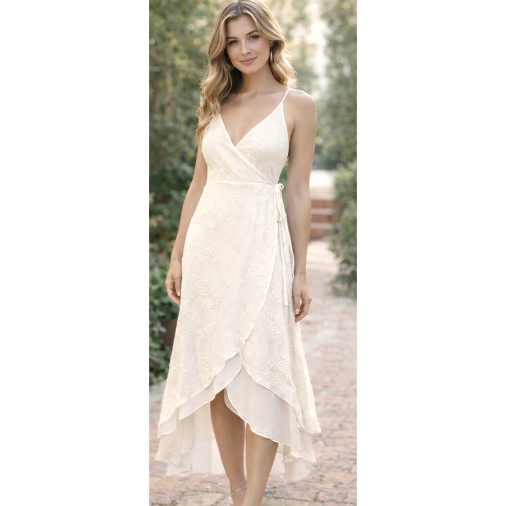 Chelsea Violet‎ Embroidered Floral Maxi Wrap Dress Size S Ivory Coquette Fairy